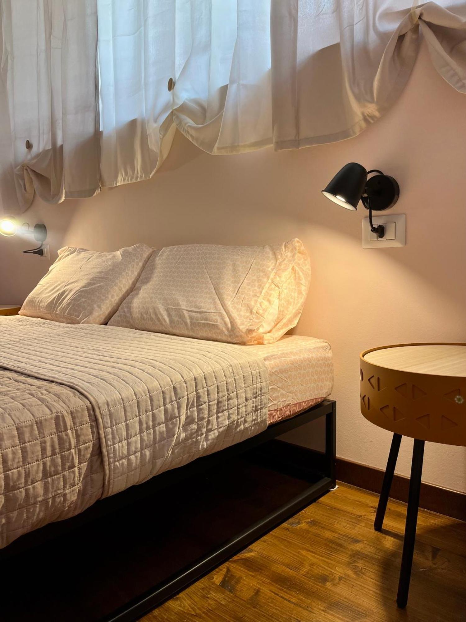 Suite Bohemien Chic - A 5 Fermate Dal Duomo Milán Exteriér fotografie